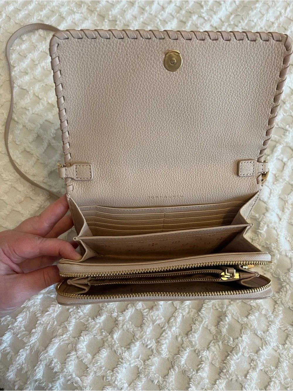 Tory Burch Light Oak Leather Crossbody Wallet